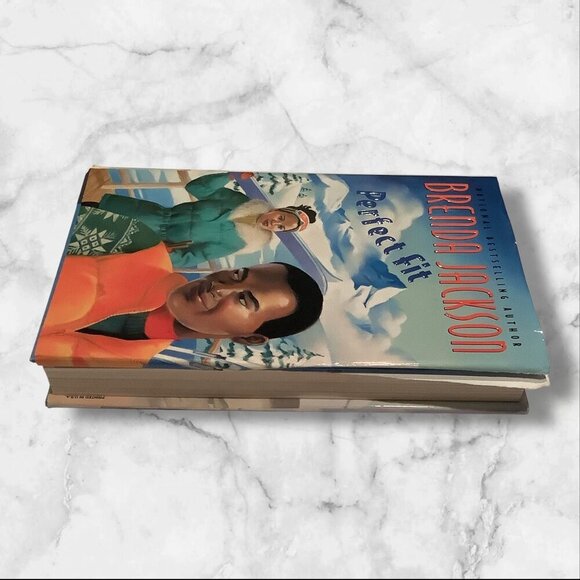 Perfect Fit By Brenda Jackson 2003 Novel - Picture 9 of 13